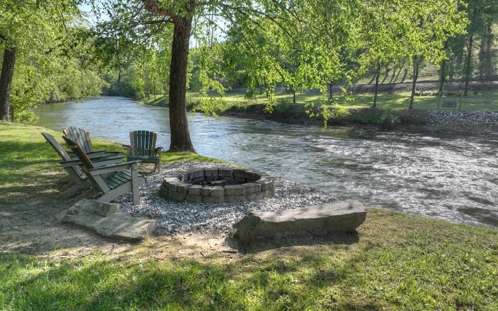 993 Fish Trap Road Mineral Bluff, GA 30559 - Photo 2 of 4 Additional View