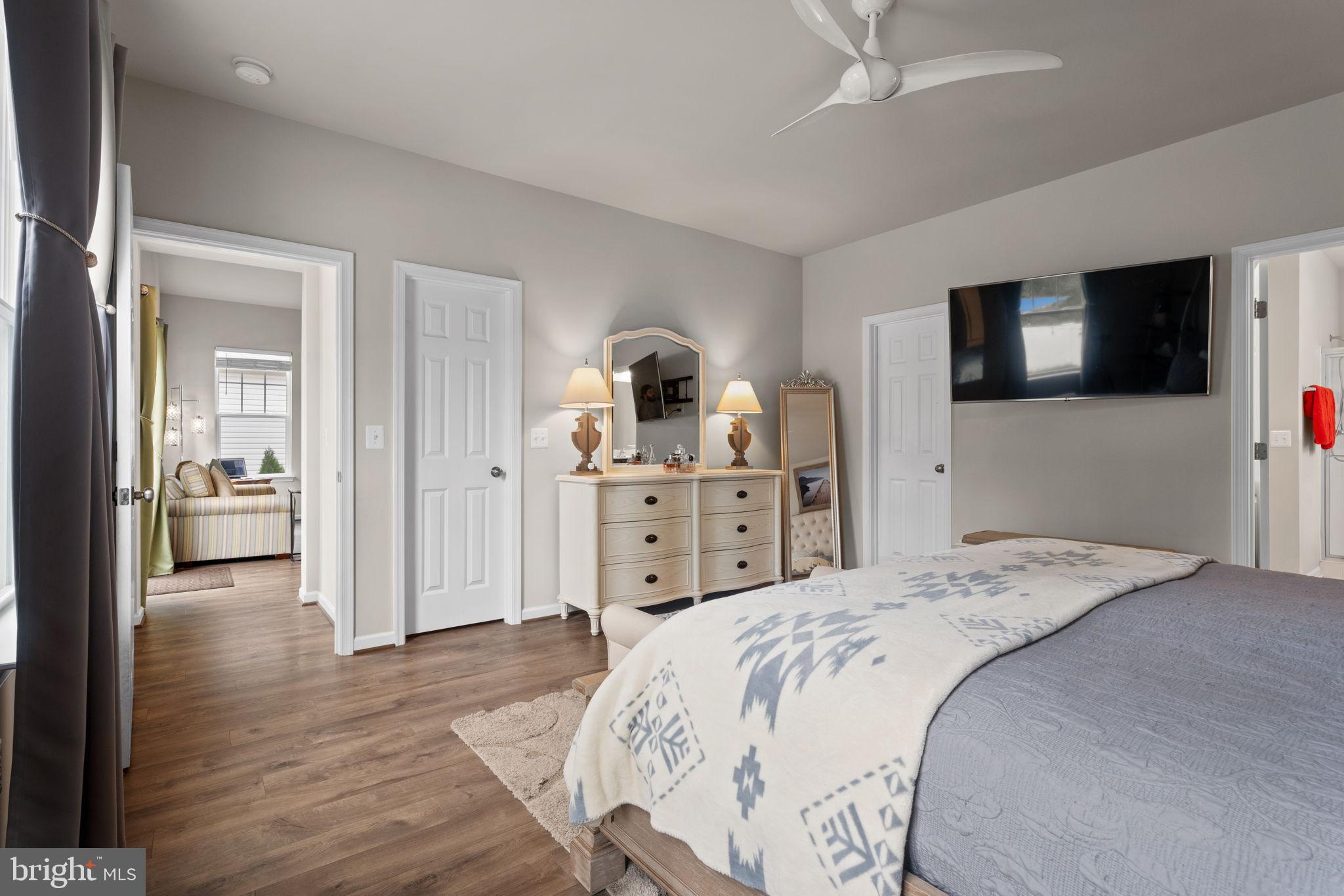 12203 Aster Road Bristow, VA 20136 - Photo 20 of 55 Main level master bedroom
