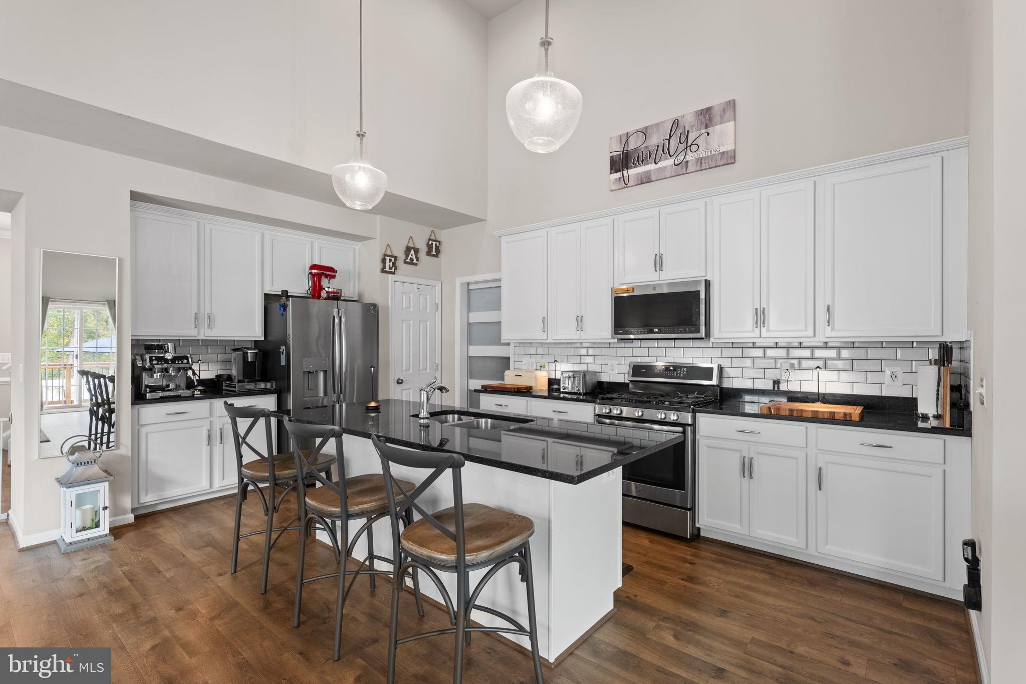 12203 Aster Road Bristow, VA 20136 - Photo 9 of 55