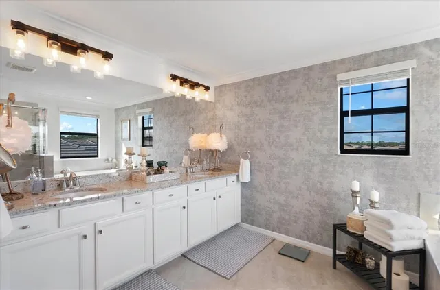 $6,500 | 6523 Clairborne Lane, Bradenton, FL 34211