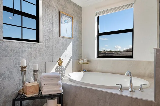 $6,500 | 6523 Clairborne Lane, Bradenton, FL 34211