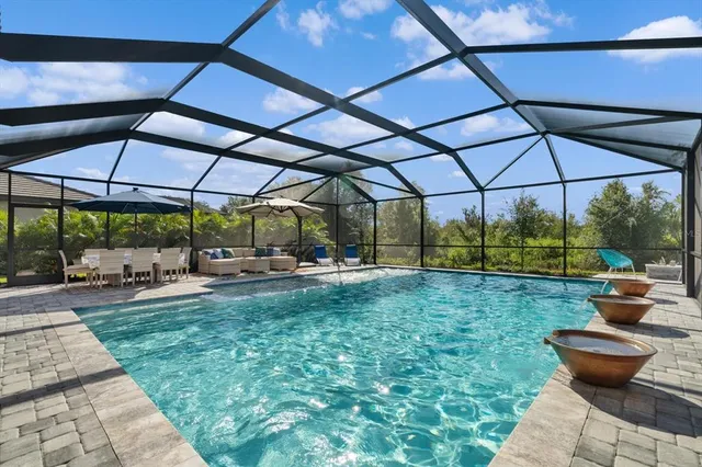 $6,500 | 6523 Clairborne Lane, Bradenton, FL 34211