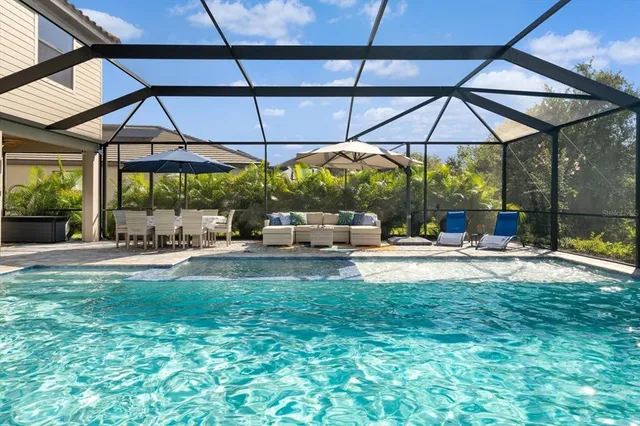 $6,500 | 6523 Clairborne Lane, Bradenton, FL 34211