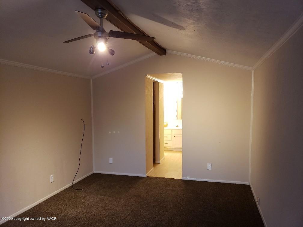 4408 South Ong Street Amarillo, TX 79110 - Photo 8 of 23 an empty room with closet