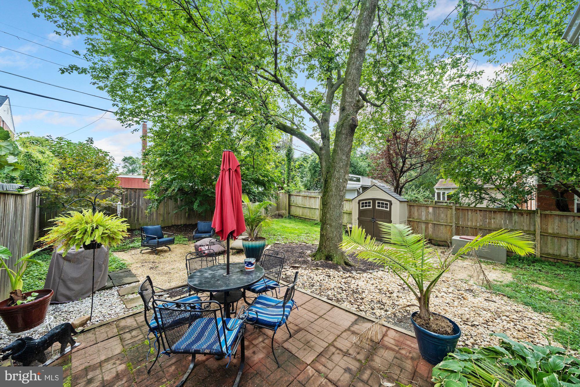 5927 Williamsburg Road Alexandria, VA 22303 - Photo 22 of 38 Inviting Back and Side Yards