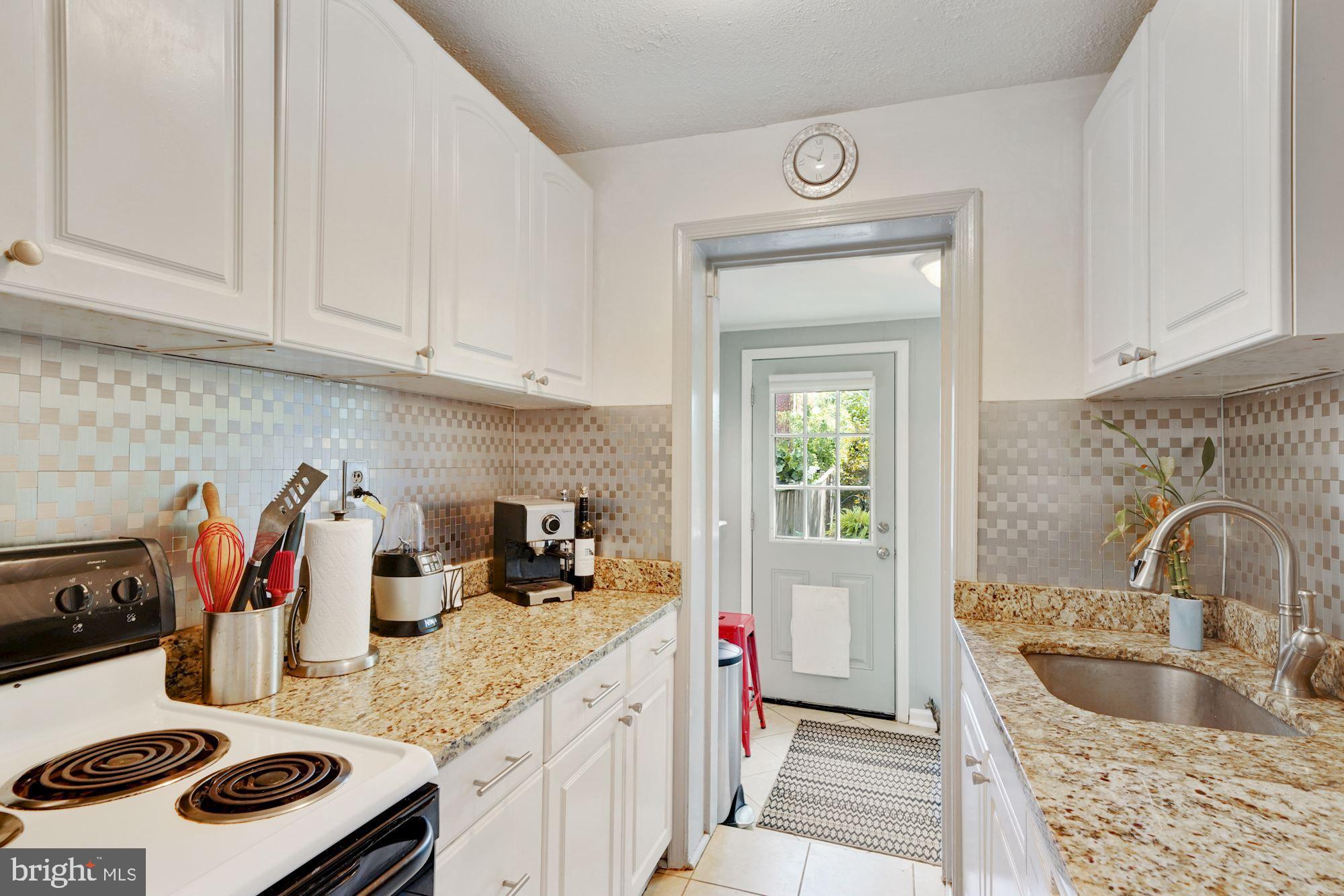 5927 Williamsburg Road Alexandria, VA 22303 - Photo 9 of 38 Ample Counter Space for Meal Prep