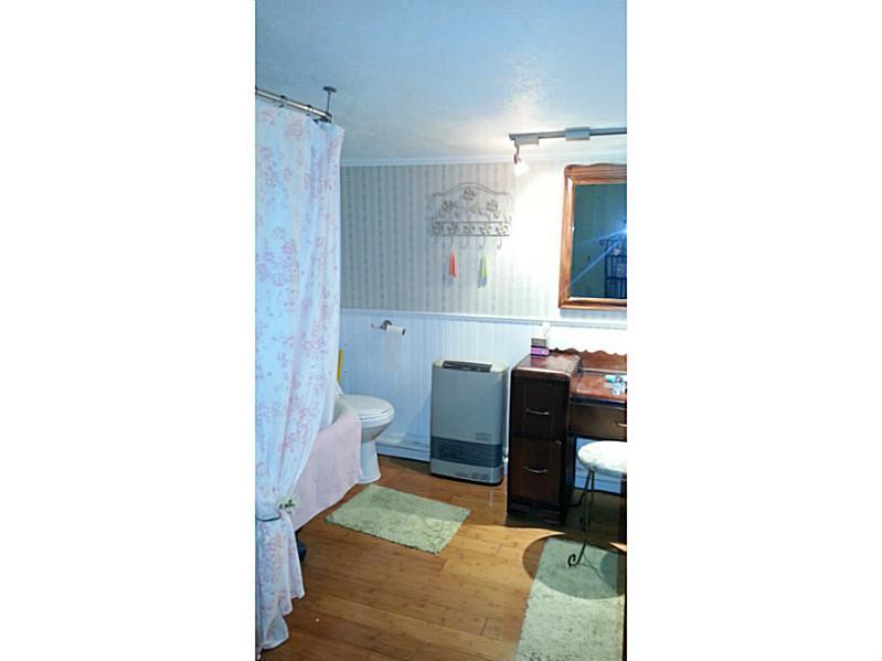 90 F Sanborn Road Sabattus, ME 04280 - Photo 10 of 22 Bathroom.