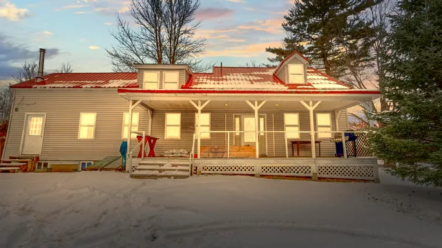 $247,000 | 3950 West River Road, Sidney, ME 04330