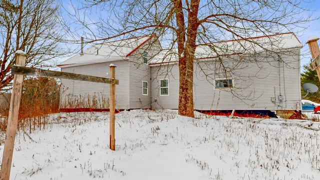 $247,000 | 3950 West River Road, Sidney, ME 04330