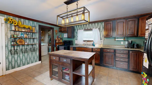 $247,000 | 3950 West River Road, Sidney, ME 04330