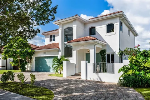 $1,050,000 | 17080 Southwest 92nd Court, Palmetto Bay, FL 33157