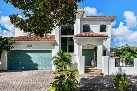 $1,050,000 | 17080 Southwest 92nd Court, Palmetto Bay, FL 33157