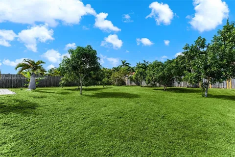 $1,050,000 | 17080 Southwest 92nd Court, Palmetto Bay, FL 33157