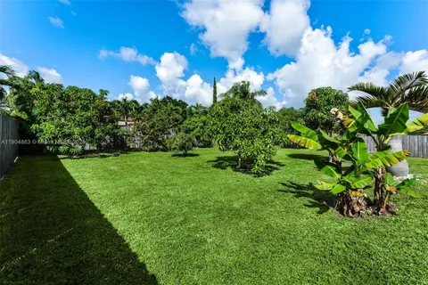 $1,050,000 | 17080 Southwest 92nd Court, Palmetto Bay, FL 33157