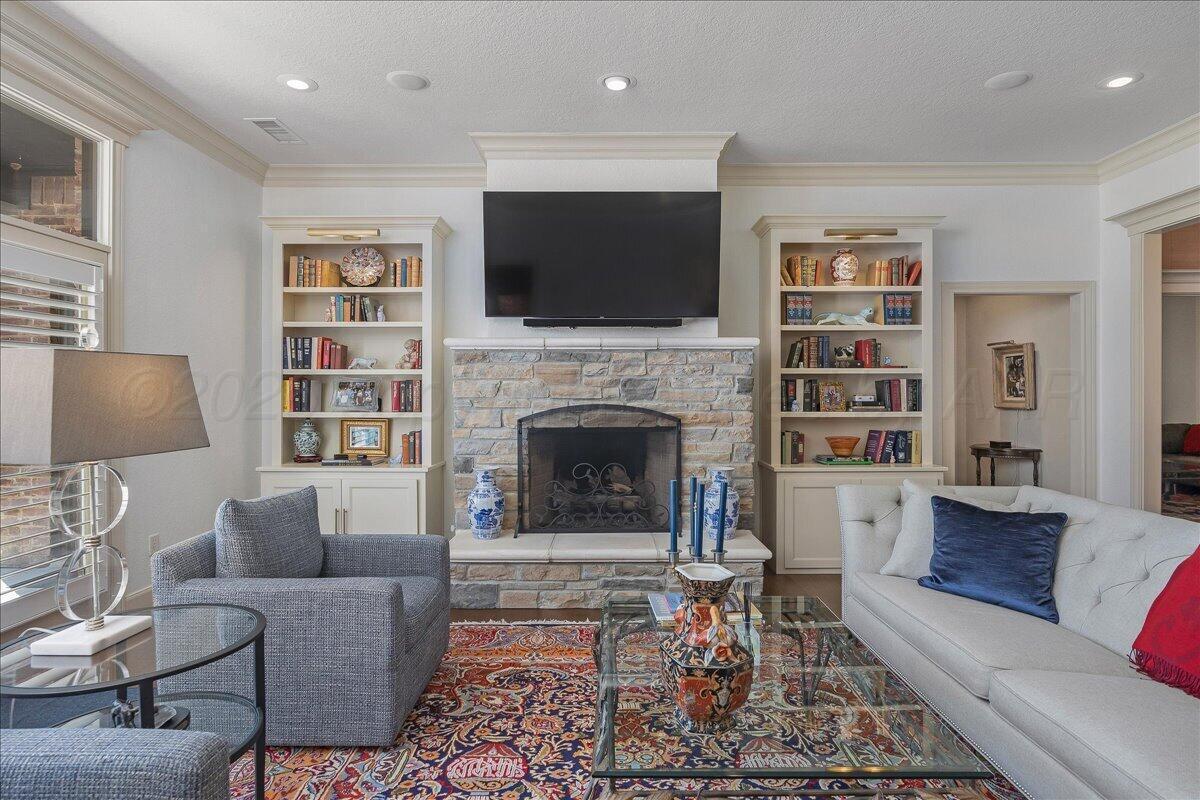 2806 River Birch Place Amarillo, TX 79124 - Photo 7 of 37 07-Living Room 3