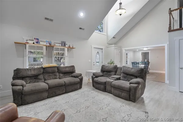 $475,500 | 406 South Godfrey Avenue, Eldon, MO 65026