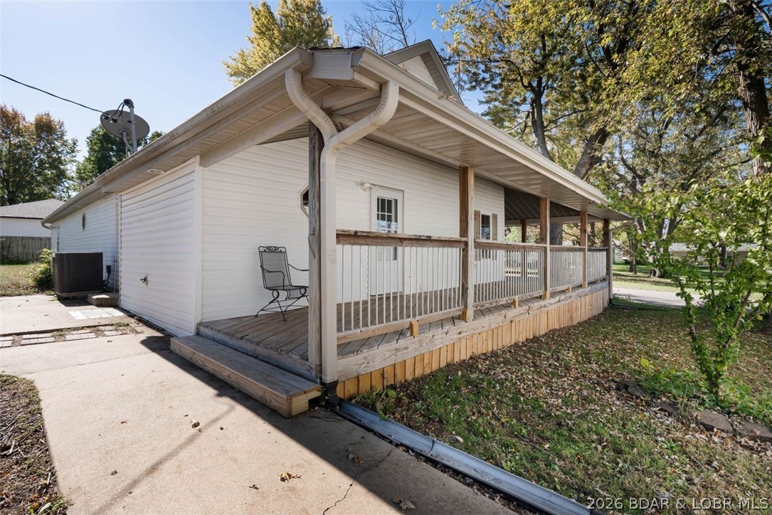 406 South Godfrey Avenue Eldon, MO 65026 - Photo 50 of 66 Side of the house.