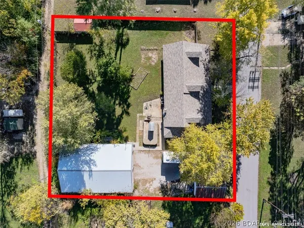 $475,500 | 406 South Godfrey Avenue, Eldon, MO 65026