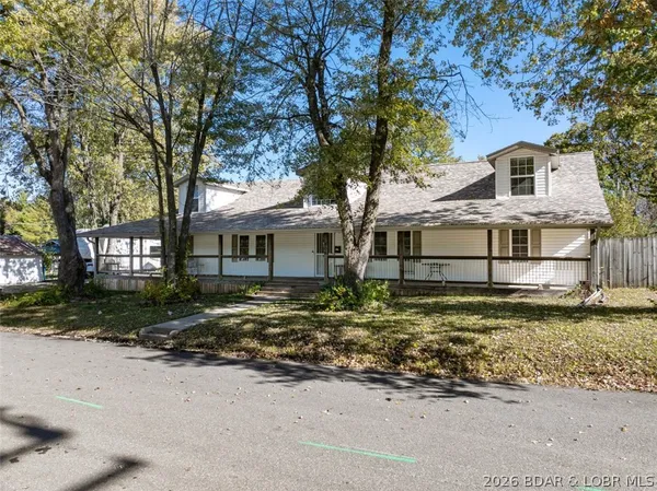 $475,500 | 406 South Godfrey Avenue, Eldon, MO 65026