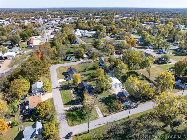 $475,500 | 406 South Godfrey Avenue, Eldon, MO 65026