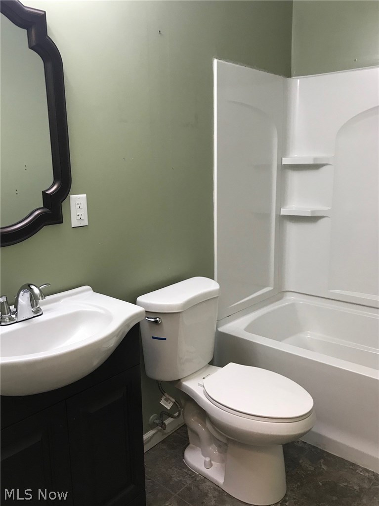 200 Habant Road Amherst, OH 44001 - Photo 17 of 25 Gallery Image 17
