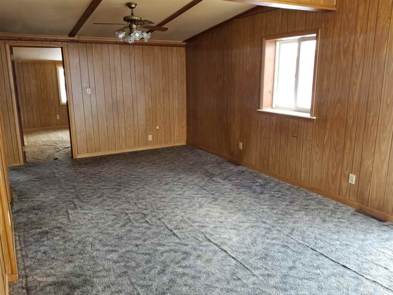 10611 South Crawford Road Shepherd, MI 48883 - Photo 3 of 23 1842751-2.JPG