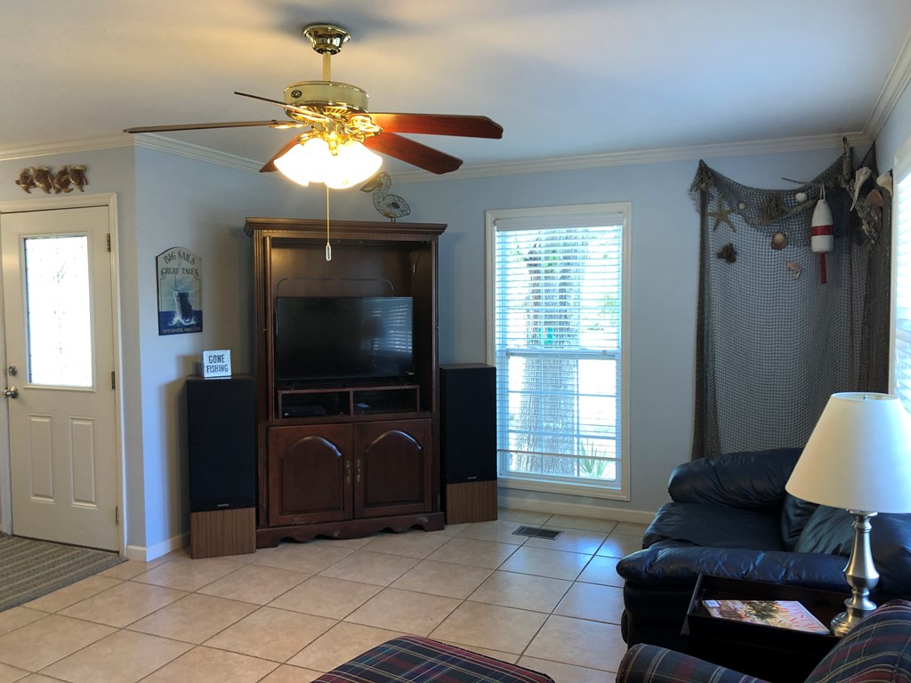 604 4th Street West Carrabelle, FL 32322 - Photo 25 of 35