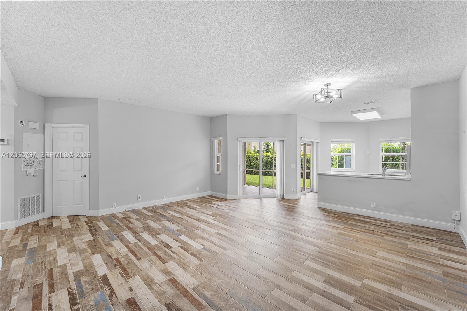 6649 Via Regina Boca Raton, FL 33433 - Photo 5 of 65 Gallery Image 5