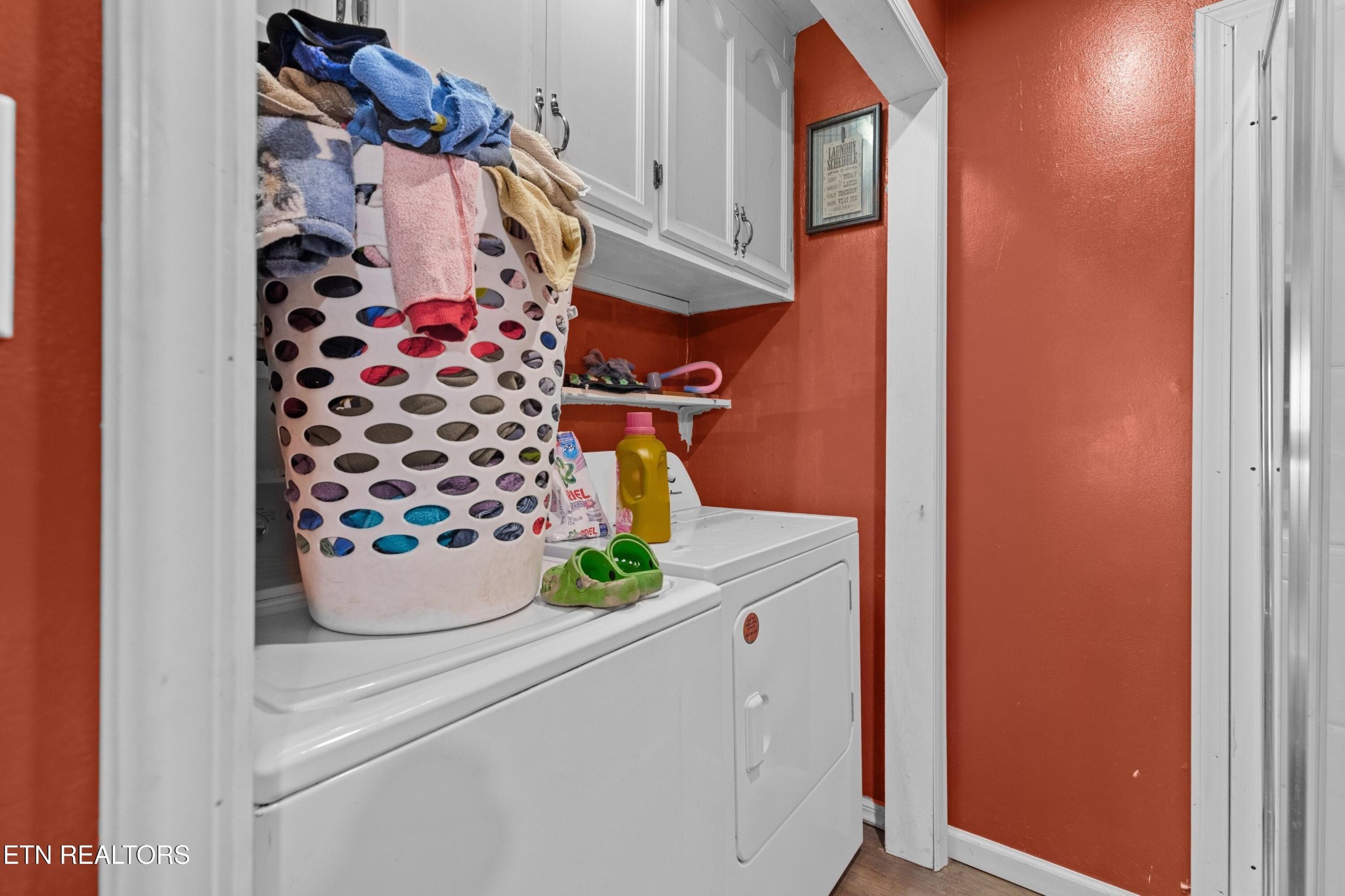 630 South Proctor Boulevard Oneida, TN 37841 - Photo 22 of 32 a view of walk in closet
