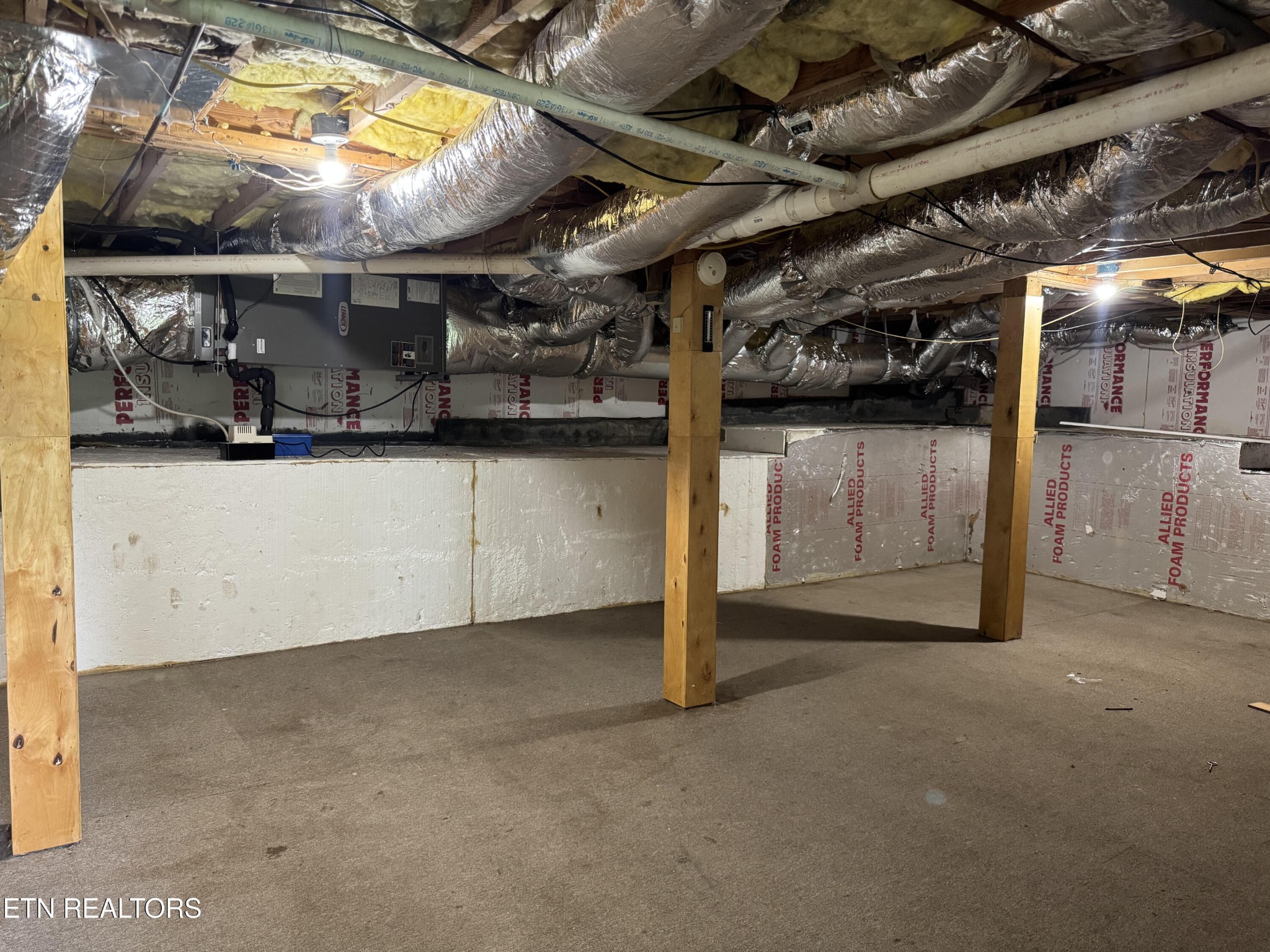 630 South Proctor Boulevard Oneida, TN 37841 - Photo 29 of 32