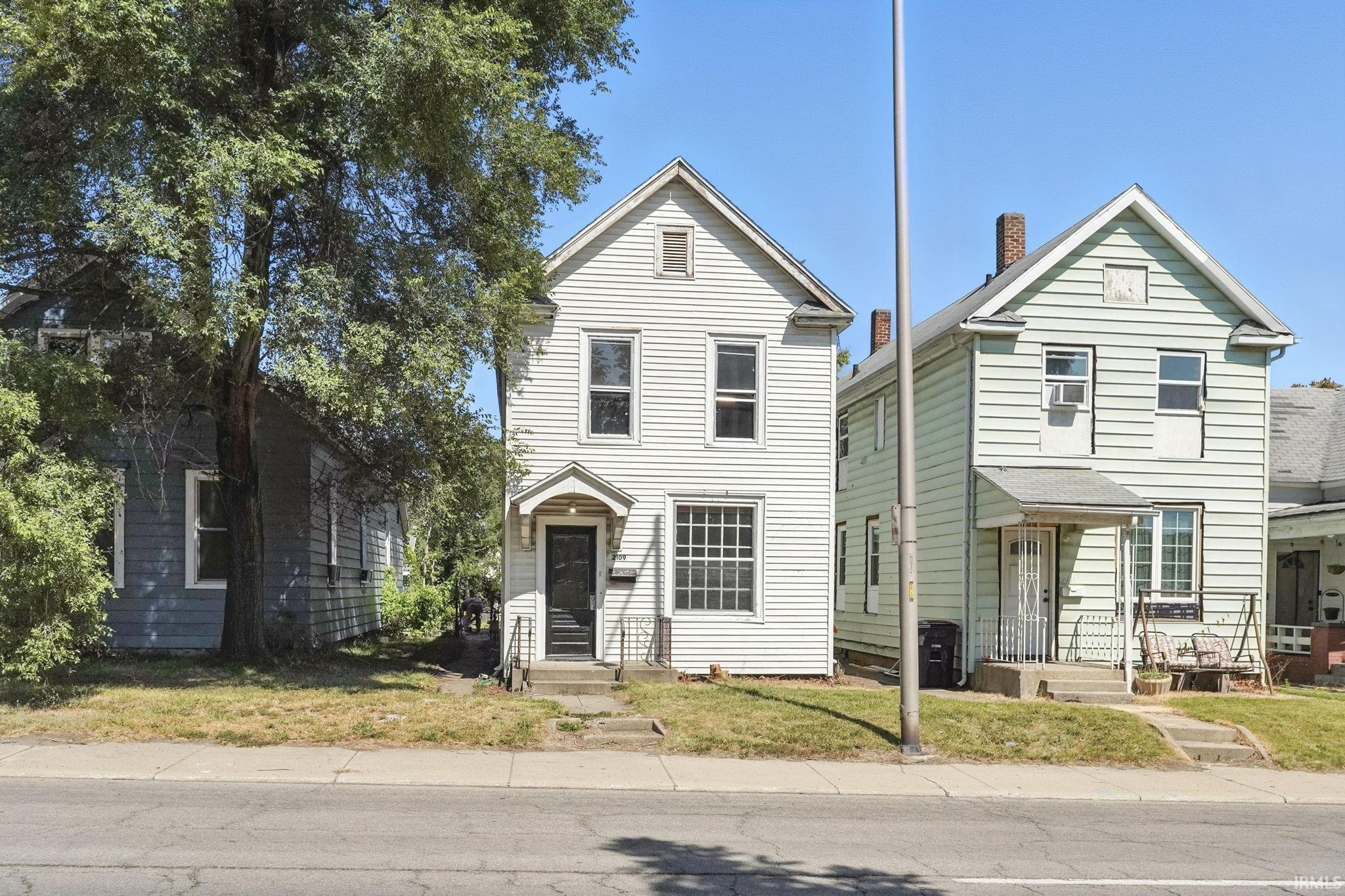 2109 Maumee Avenue Fort Wayne, IN 46803 - Photo 1 of 20