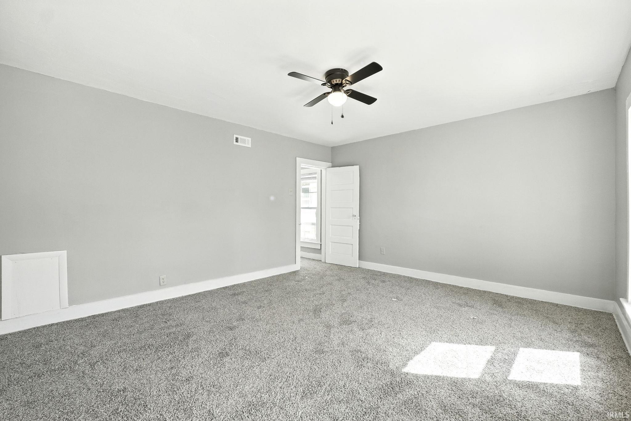 2109 Maumee Avenue Fort Wayne, IN 46803 - Photo 14 of 20