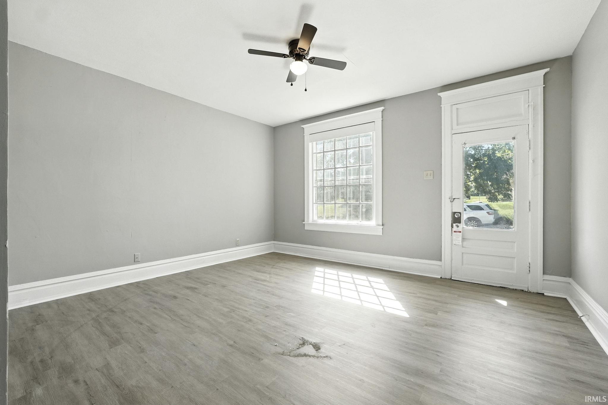 2109 Maumee Avenue Fort Wayne, IN 46803 - Photo 3 of 20