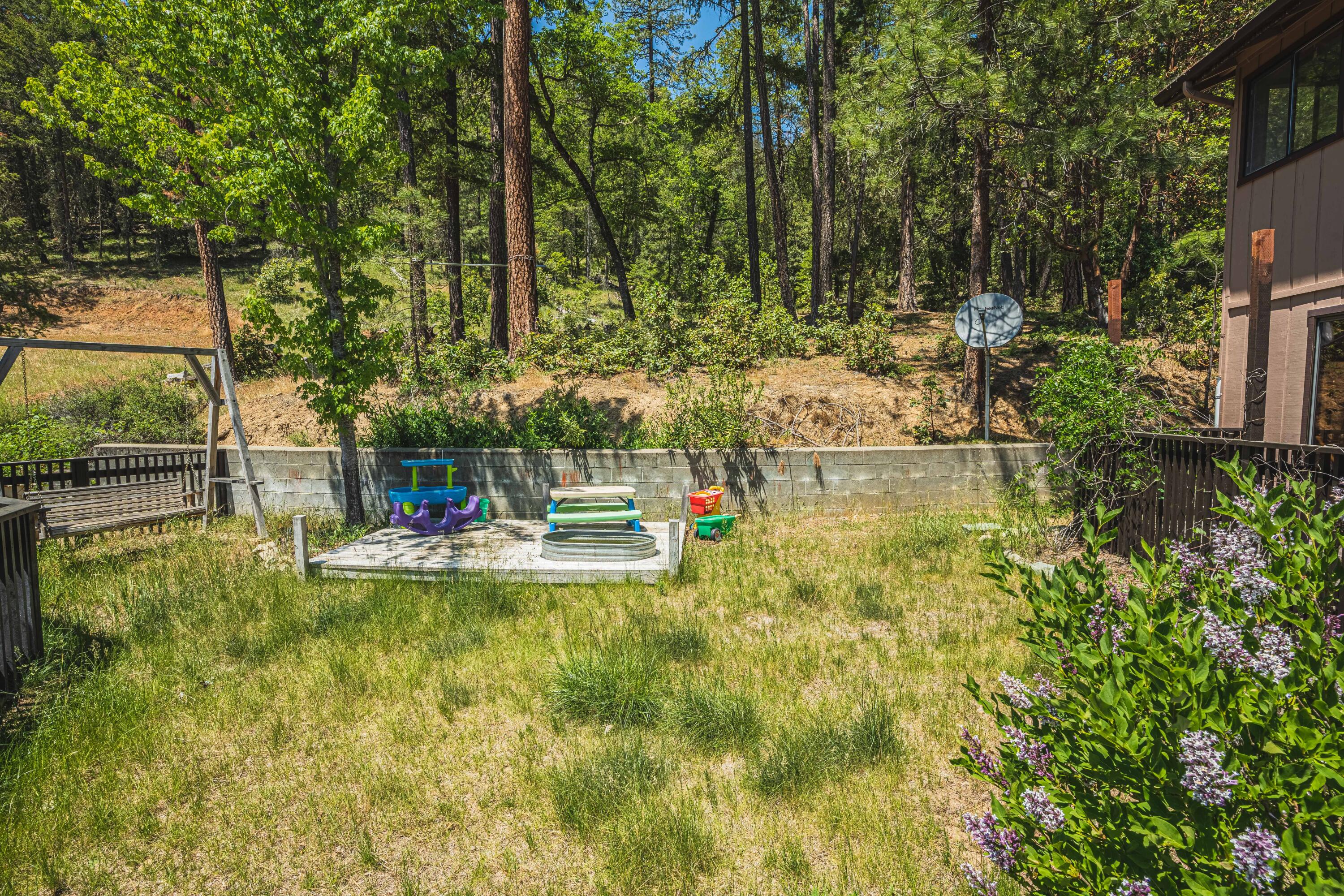4670 Thompson Creek Road Jacksonville, OR 97530 - Photo 45 of 71 10