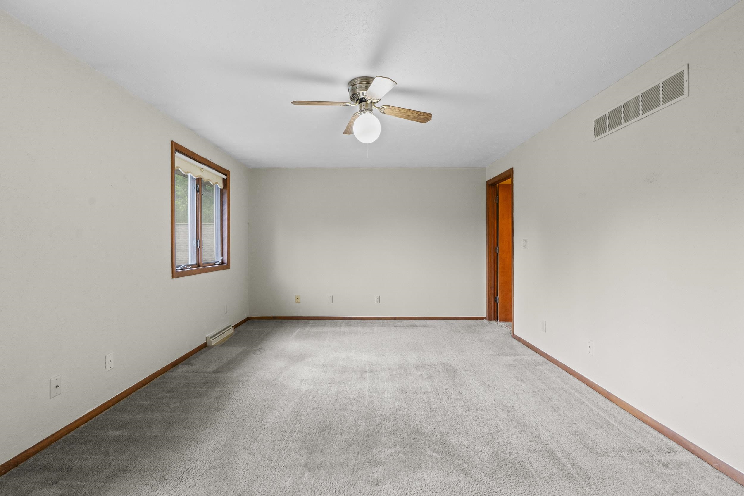 921 Divot Place Green Bay, WI 54313 - Photo 29 of 66