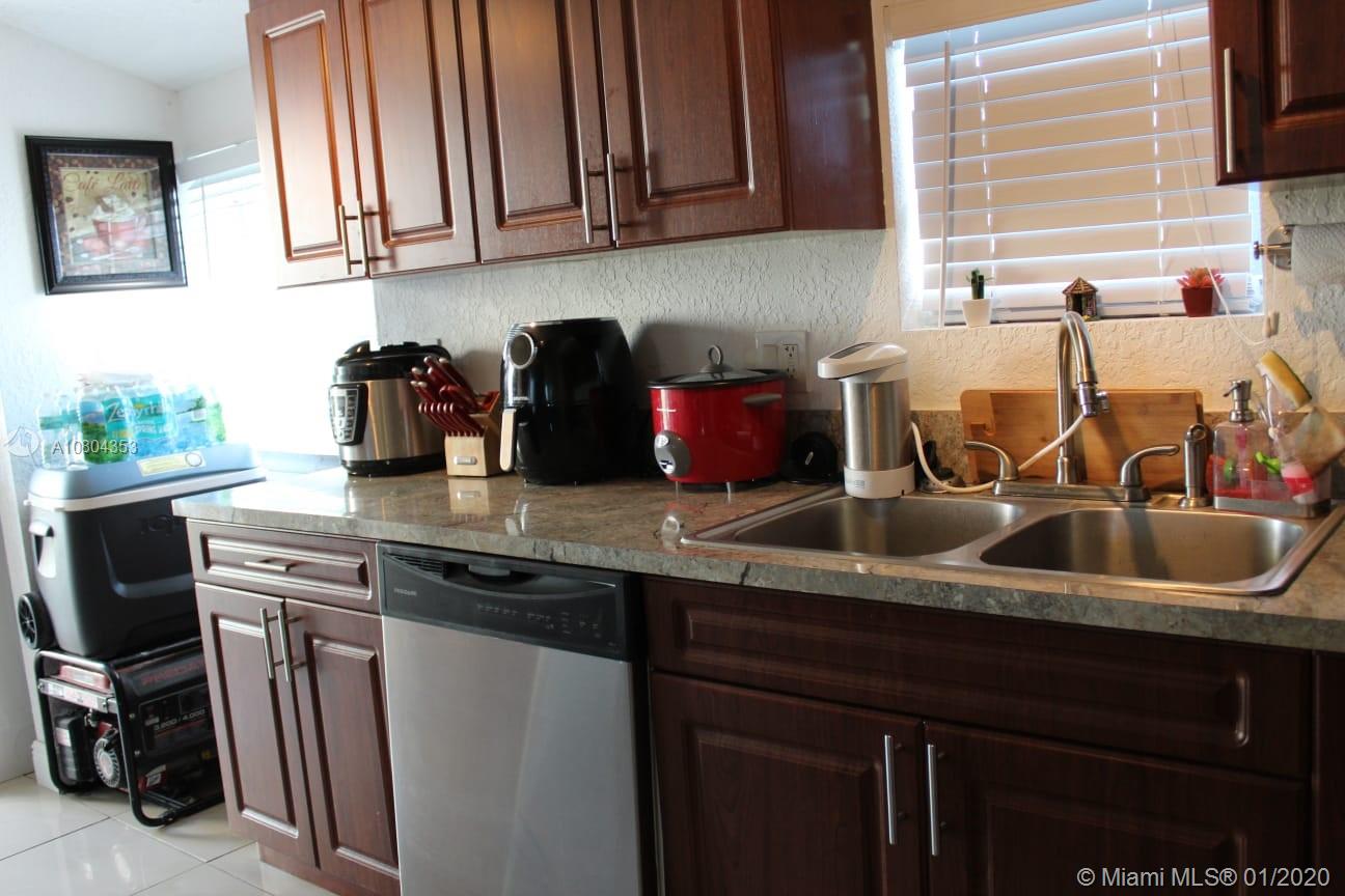 717 West 7th Street Riviera Beach, FL 33404 - Photo 12 of 24