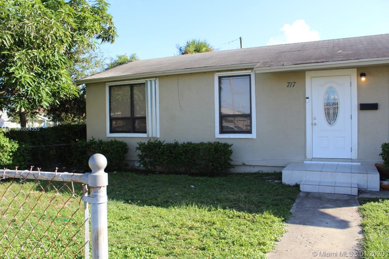717 West 7th Street Riviera Beach, FL 33404 - Photo 9 of 24