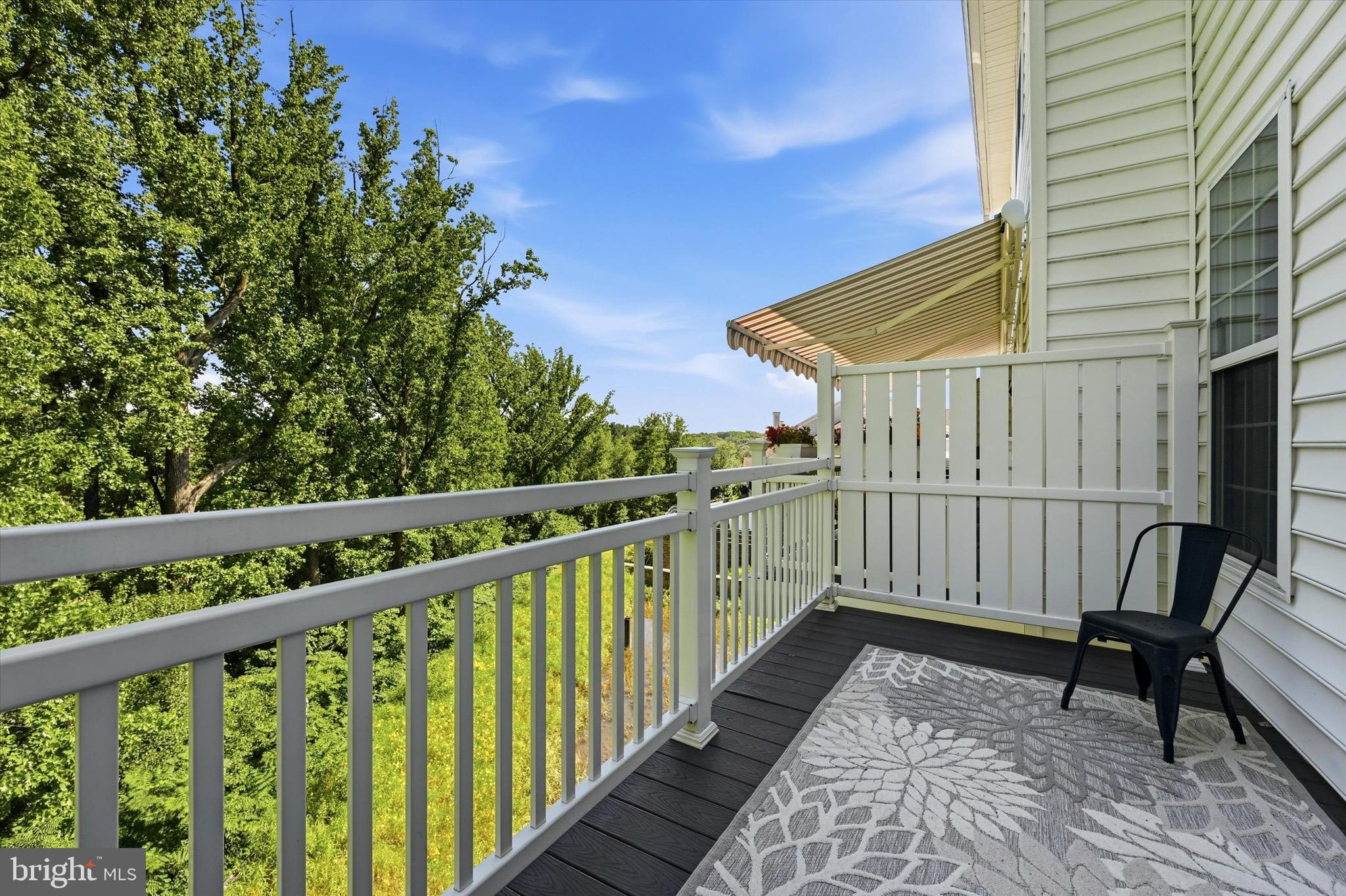 211 Corvus Circle, Unit 128 Springfield, PA 19064 - Photo 9 of 28 deck off of kitchen