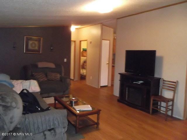 761 Davis Valley Road Rural Retreat, VA 24368 - Photo 8 of 27 Gallery Image 8