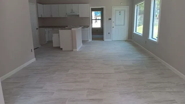 $193,999 | 551 White Oak Drive, Houston, TX 77336