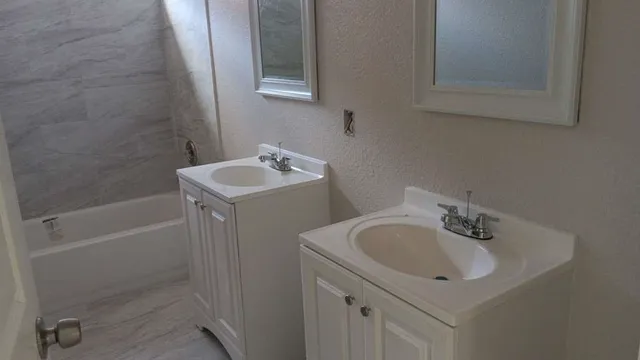 $193,999 | 551 White Oak Drive, Houston, TX 77336