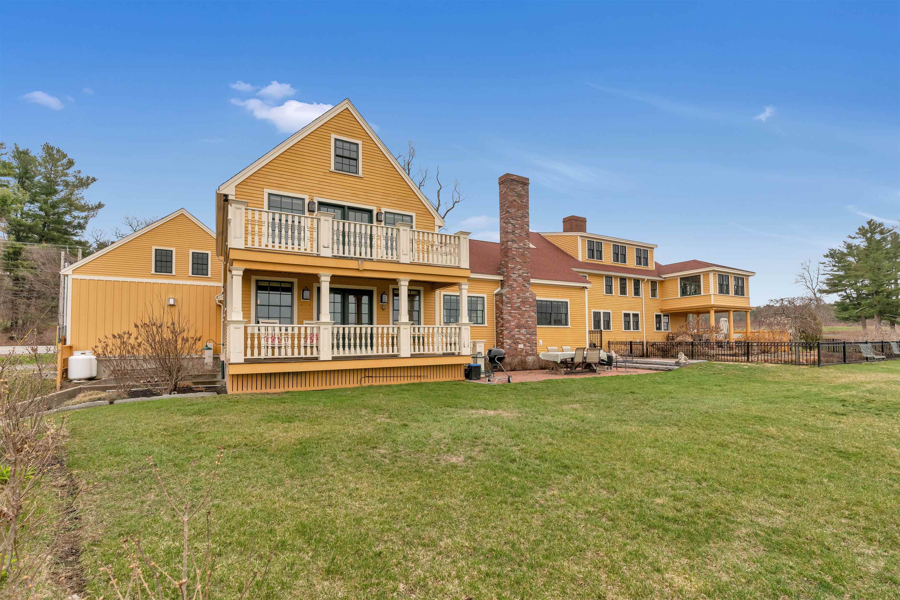 151 Dover Point Road Dover, NH 03820 - Photo 2 of 60