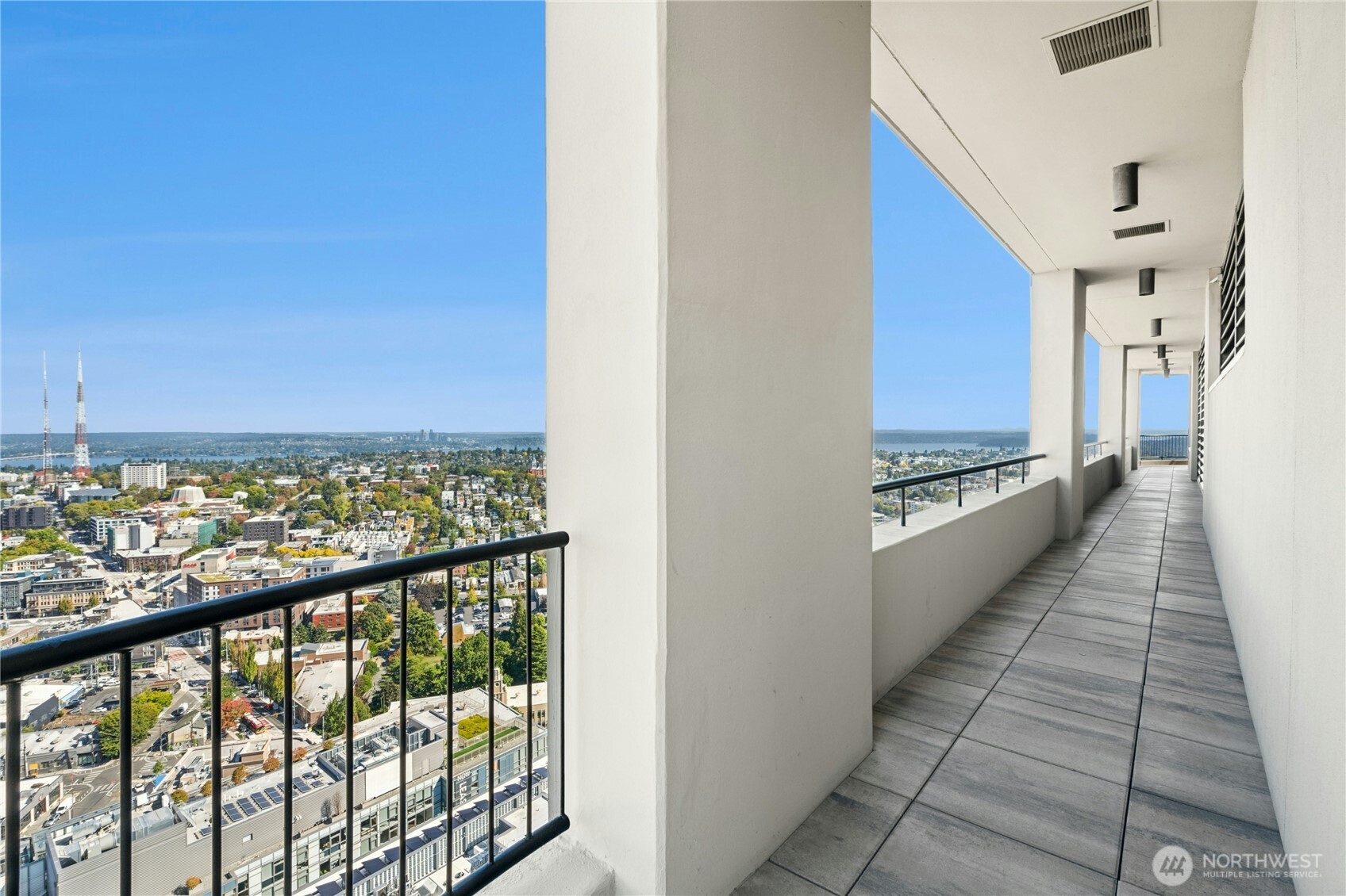 1301 Spring Street, Unit 8B Seattle, WA 98104 - Photo 26 of 30