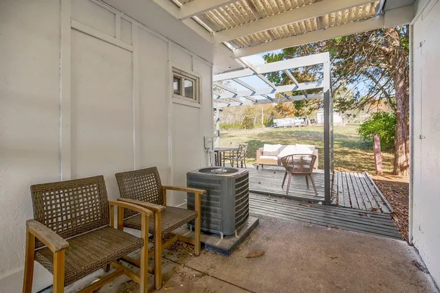 $329,000 | 1800 East Blue Ridge Boulevard, Kansas City, MO 64146