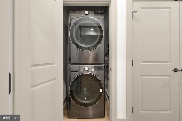 $1,395,000 | 2422 North Capitol Street Northwest, Washington, DC 20002