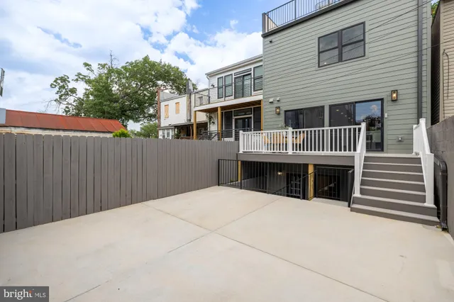 $1,395,000 | 2422 North Capitol Street Northwest, Washington, DC 20002