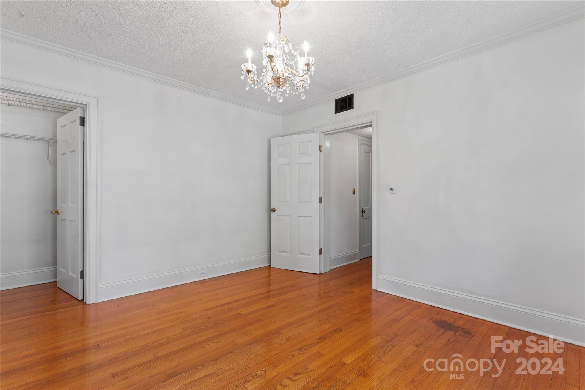 1711 Club Road Charlotte, NC 28205 - Photo 12 of 19 Gallery Image 12