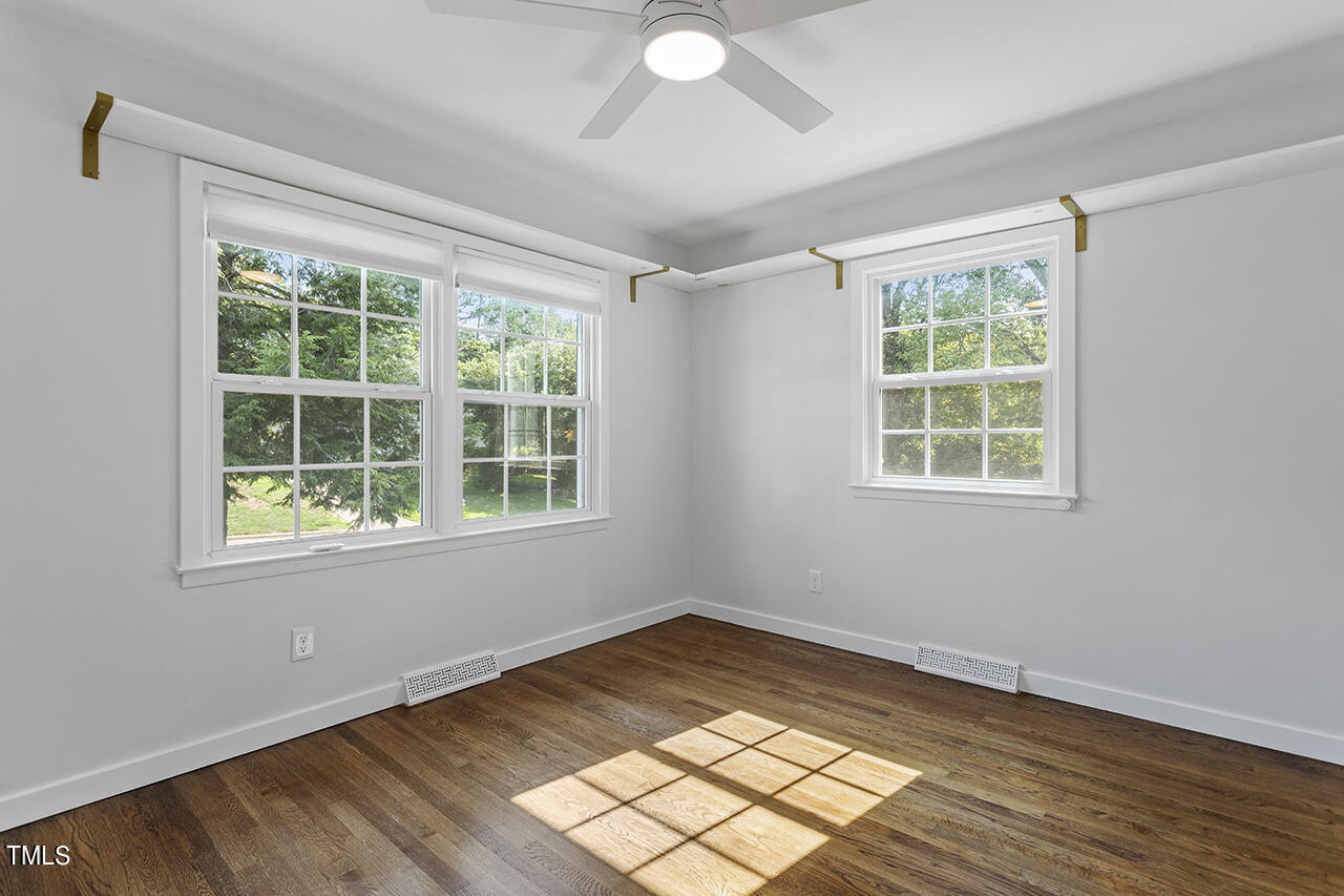 408 Latimer Road Raleigh, NC 27609 - Photo 10 of 19 408 Latimer Road_26