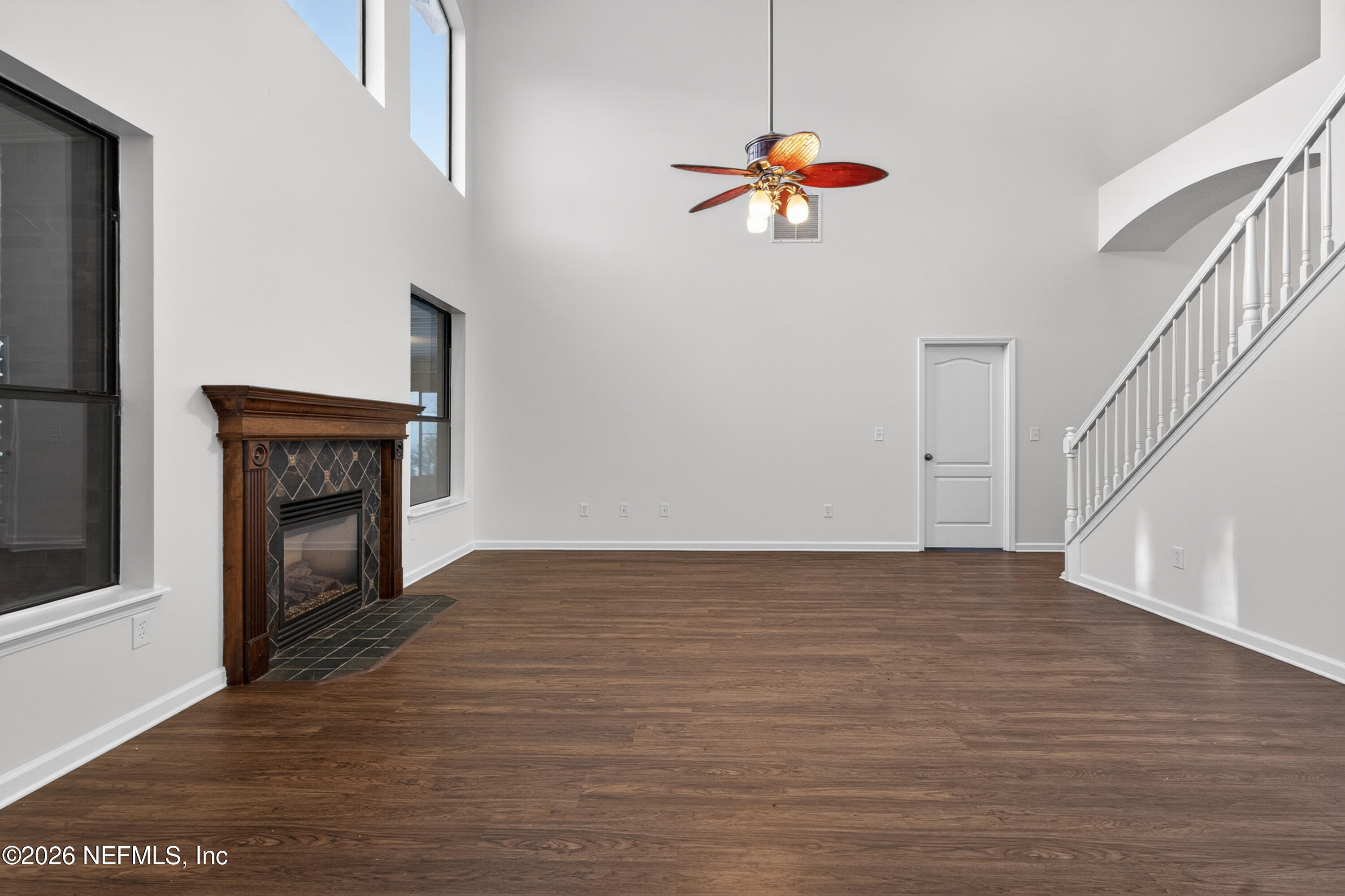 6602 Smithfield Plantation Road Jacksonville, FL 32218 - Photo 14 of 31 living-2
