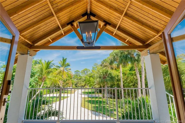 $9,750 | 3564 Southeast Old St Lucie Boulevard, Stuart, FL 34996